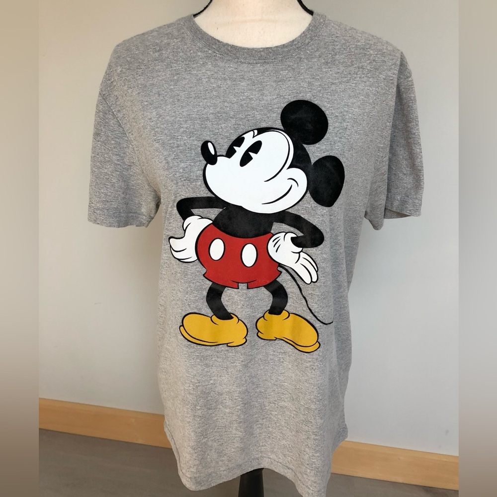 Disney Mickey Mouse Black Velveteen Accent T-shirt Size Medium
